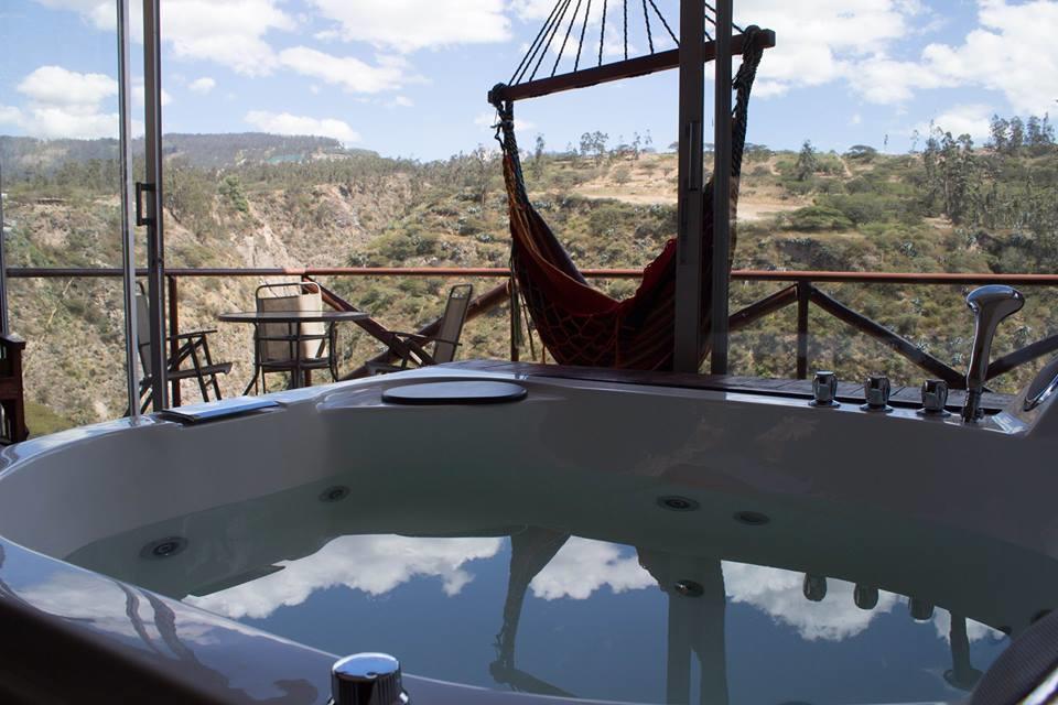 Nayon Xtreme Valley Hotel Quito Buitenkant foto