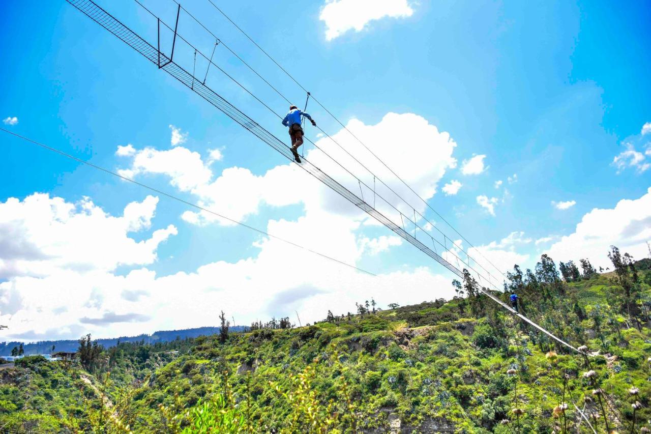 Nayon Xtreme Valley Hotel Quito Buitenkant foto